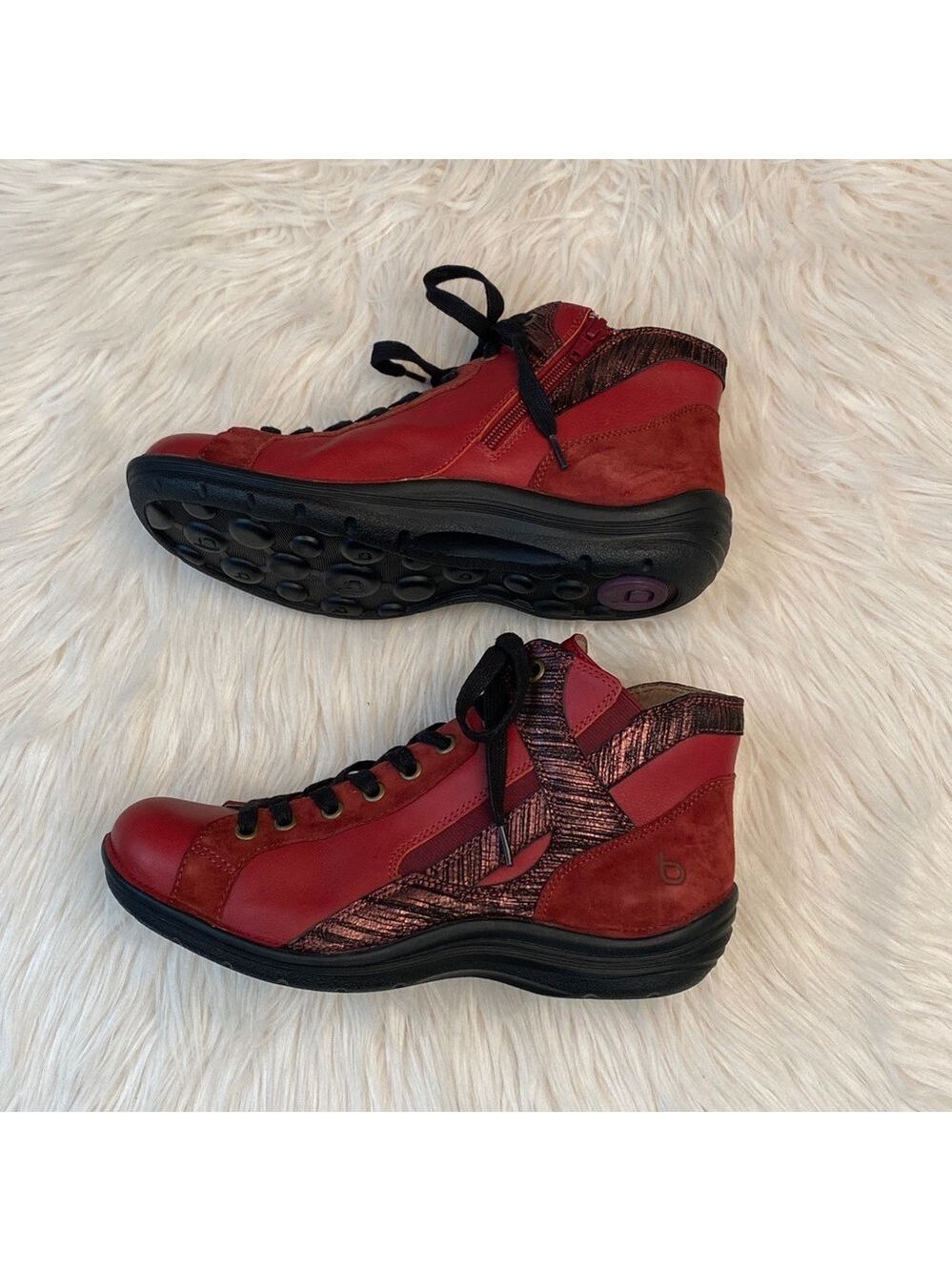 Bionica Red Leather Lace Up Booties, Size 8.5M - Picture 8 of 17